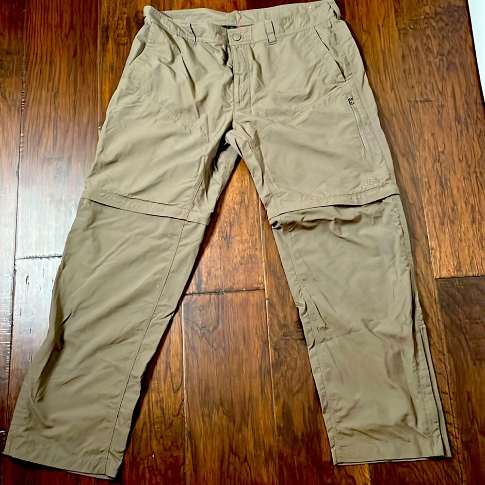 The North Face men’s convertible pants/shorts. Olive green, size 38.